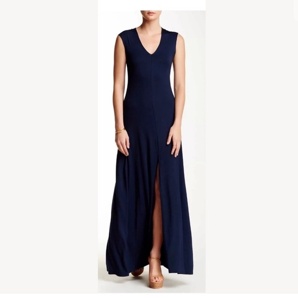 Go Couture Women's V-Neck Sleeveless Maxi Dress - Picture 1 of 2